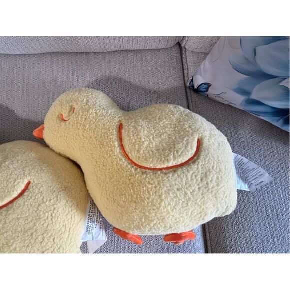 Target Room Essentials Yellow Easter Chick Pillows Set of 2 NWT - Picture 4 of 8